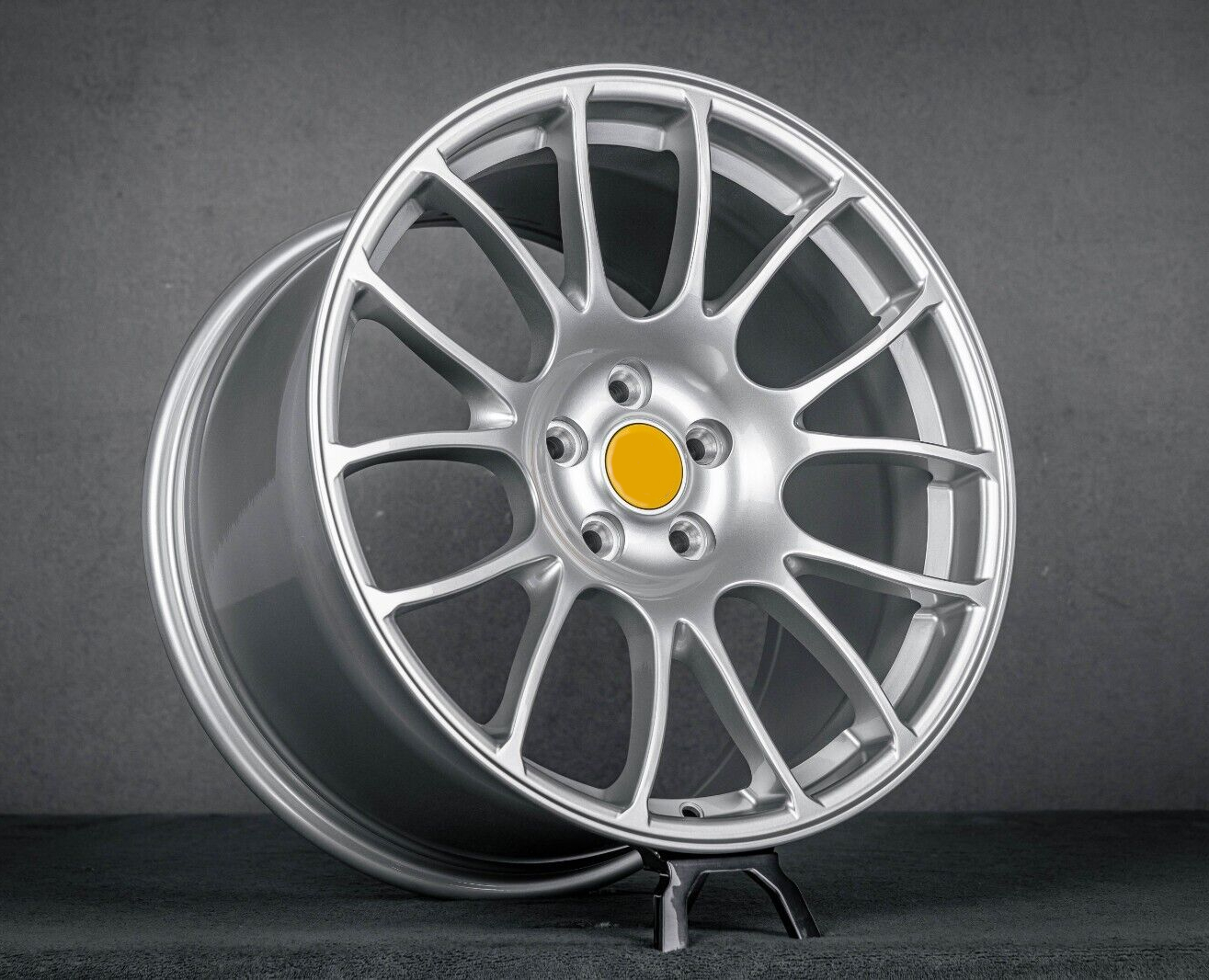 FN 202 - 17 Inch Aftermarket Forged Custom Made Wheels Set Type for Ferrari Stradale Challenge