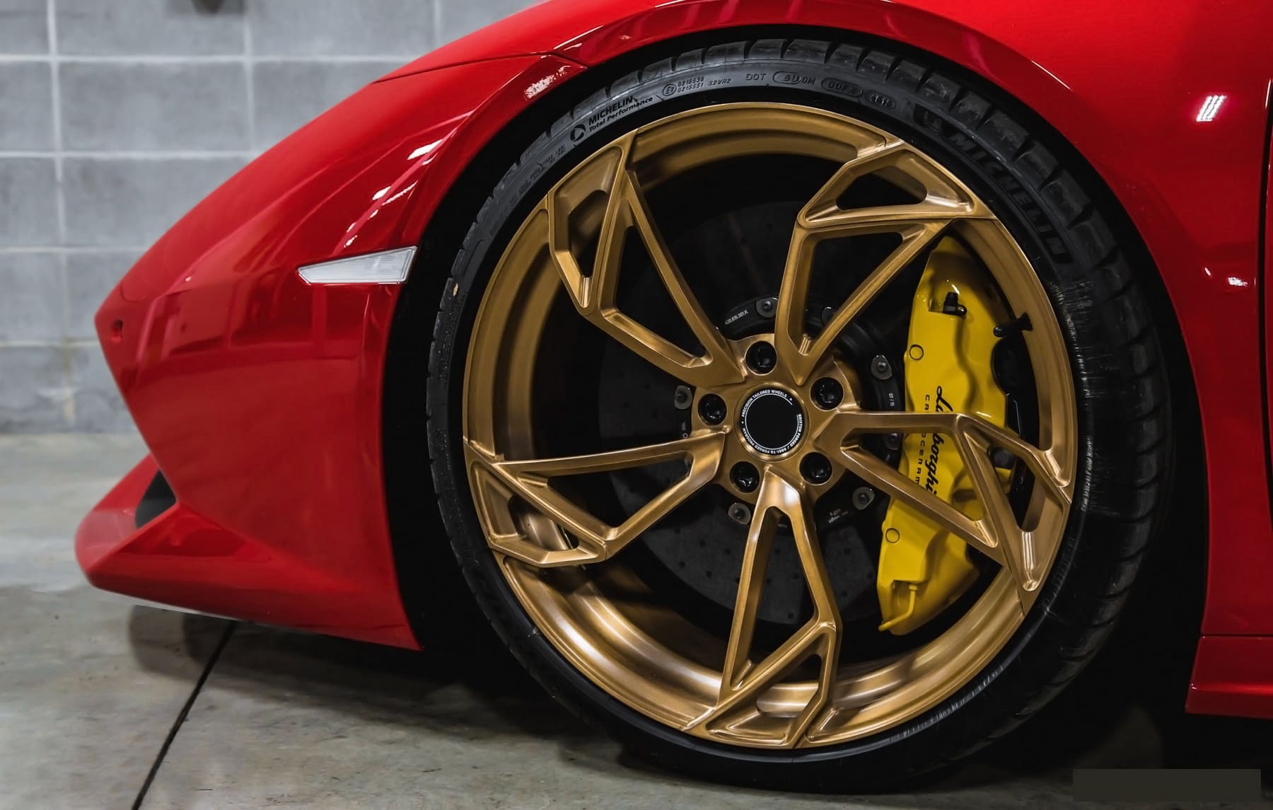Genie Powered LM 205 - Aftermarket Forged Custom Made Wheels Set Type Lamborghini Huracan Performante
